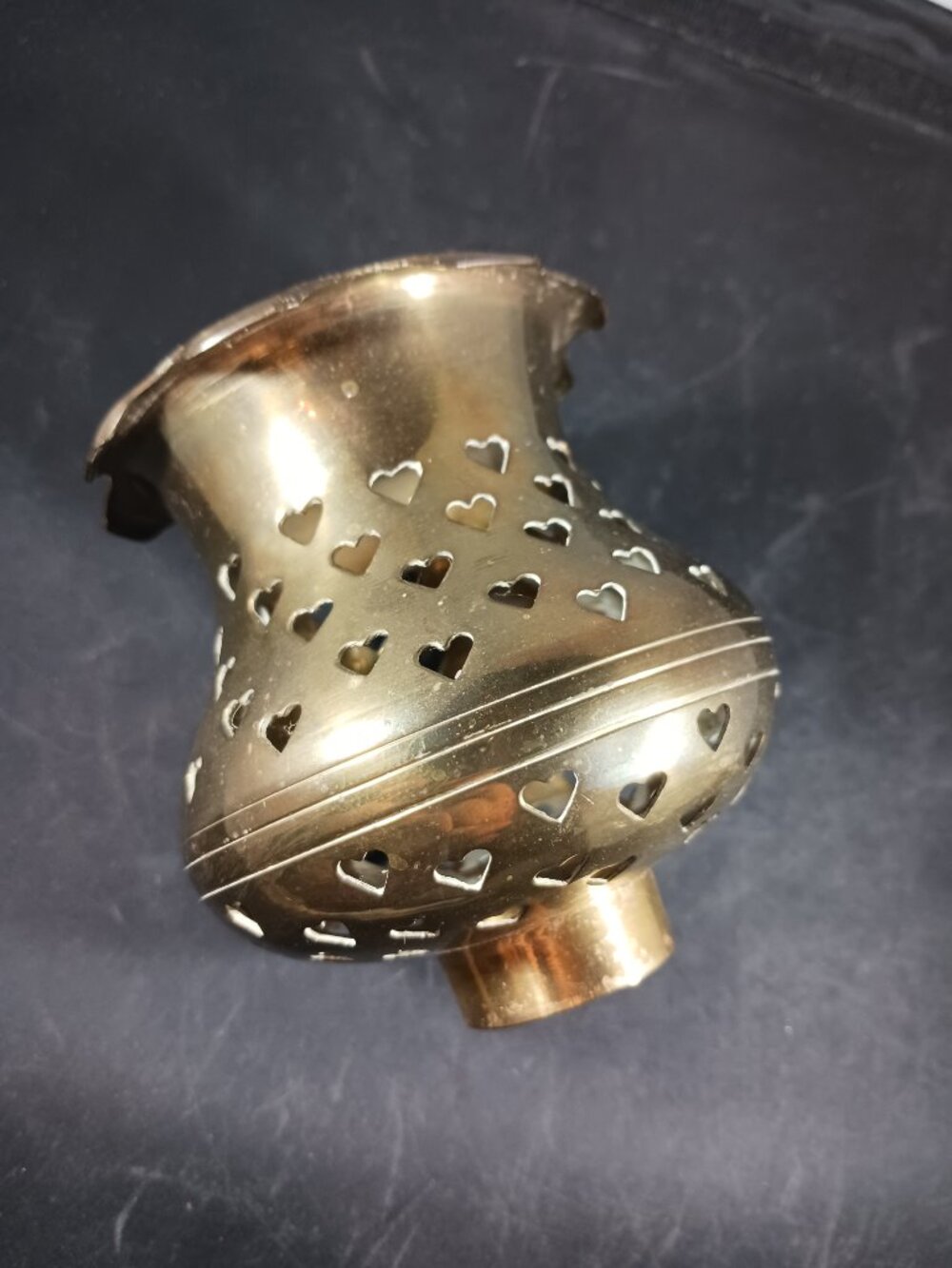 Vintage Hearts Brass Plated Tealight / Oil Lamp Shade